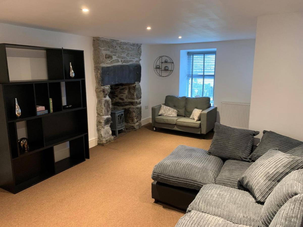 Cosy Cottage In Picturesque Snowdonia With Stunning Views Of The Moelwyn Mountains Blaenau Ffestiniog Exterior foto